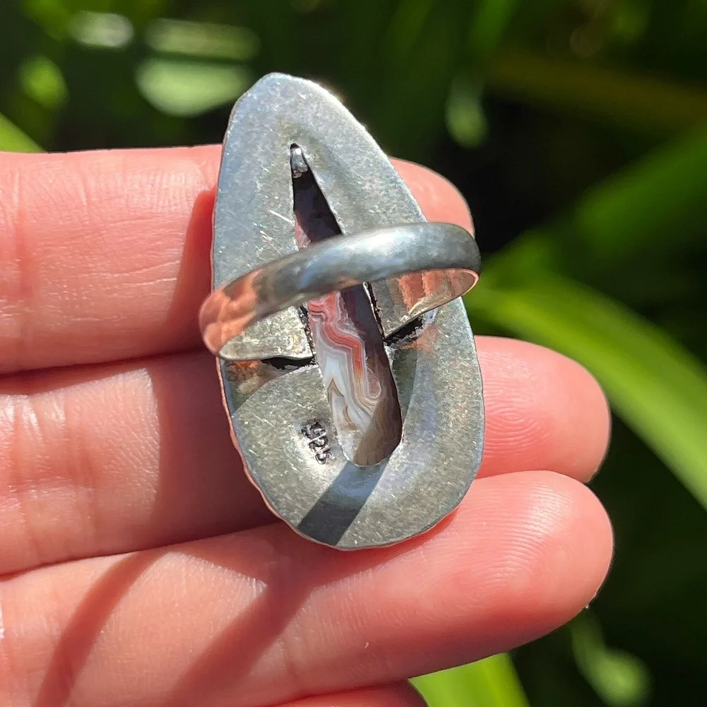 Size 8.75 Silver‎ plated crazy lace agate ring